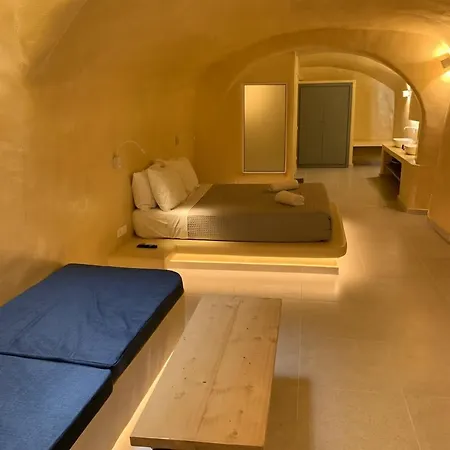 M Santorini Johnnie Cave Casa vacanze Fira (Santorini)